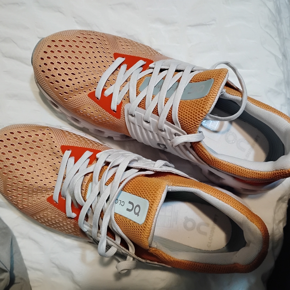 Women's On Running Shoe.